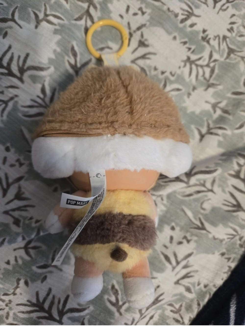 Pop Mart Crybaby Crying Again I'll Bring You a Flower Bee Plush - Picture 2 of 3